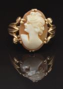 A 9ct gold ring set with a cameo, size L, 2.7g