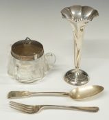 Georgian hallmarked silver fork, William IV hallmarked silver fiddle pattern table spoon, hallmarked