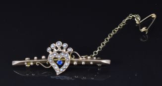 Edwardian 9ct gold brooch set with seed pearls in the form of a heart and coronet, Birmingham