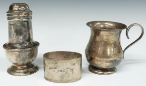 George V hallmarked silver pepper, London 1925, maker's mark rubbed, height 10cm, hallmarked