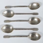 George V set of five Mappin & Webb spoons, Sheffield 1917, length 11cm, weight 42g