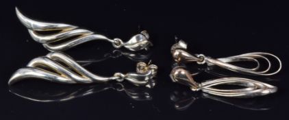 Two pairs of 9ct gold earrings, 7.9g