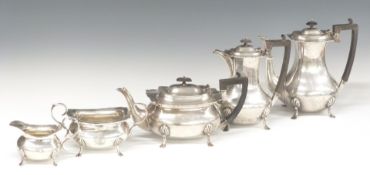 Edward VII/George V William Hutton & Sons Ltd five piece hallmarked silver teaset, teapot London