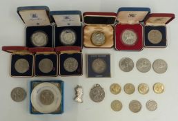 A large collection of modern crowns etc to include silver proof examples, mostly cased, together