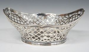 Dutch white metal pierced basket, length 12cm, weight 60g