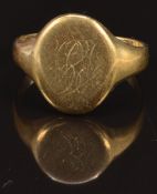 A 9ct gold signet ring, size R, 4.6g
