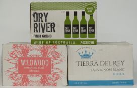 Seventy-two New World rosé and white wines comprising 24 bottles of Tierra Del Rey Chilean Sauvignon