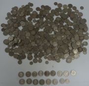 Approximately 4385g of pre-1947 UK silver coinage including high grade near uncirculated examples