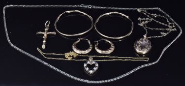 Two pairs of 9ct gold earrings, two 9ct gold pendants and a 9ct gold pendant and chain, 7.2g