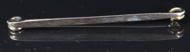 A 9ct rose gold brooch, 4.2g