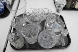 A tray of crystal, cut glass,