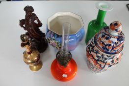 A tray of Imari patterned lidded jar, glass oil lamp,