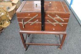 A concertina sewing box