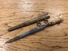 A nineteenth century mid shipman's dirk, length 21.5 cm.