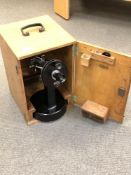 An Italian Officine Galileo viewing instrument, in wooden crate.