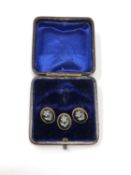 Three 15ct gold agate (flowers) studs, boxed, 4.4g.