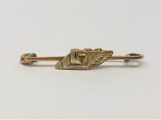 A gold tank regiment brooch, 3.3g.
