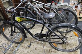 A gent's bike with curved frame