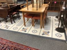 A wool Kelim carpet 198 cm x 298 cm