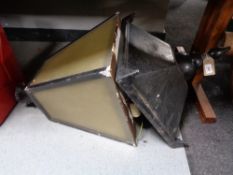 An electric lamppost head