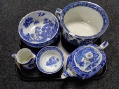 A tray of five pieces of Maling Willow pattern china, chamber pot, fruit bowl,