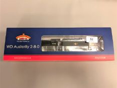 Bachmann - 32-260DC WD Austerity Class 90448 BR Black Late Crest, boxed.