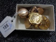 Thirteen miscellaneous yellow metal lockets.