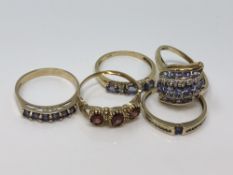 Five various gold rings, two diamond set (5) CONDITION REPORT: 10.3g.
