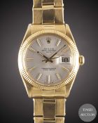 A GENTLEMAN'S 18K SOLID YELLOW GOLD ROLEX OYSTER PERPETUAL DATE BRACELET WATCH CIRCA 1972, REF. 1503