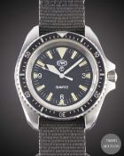 A GENTLEMAN'S STAINLESS STEEL BRITISH MILITARY ISSUED CWC QUARTZ ROYAL NAVY MARINES WRIST WATCH