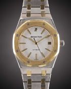 A GENTLEMAN'S STEEL & GOLD AUDEMARS PIGUET ROYAL OAK AUTOMATIC BRACELET WATCH CIRCA 1990s, REF.