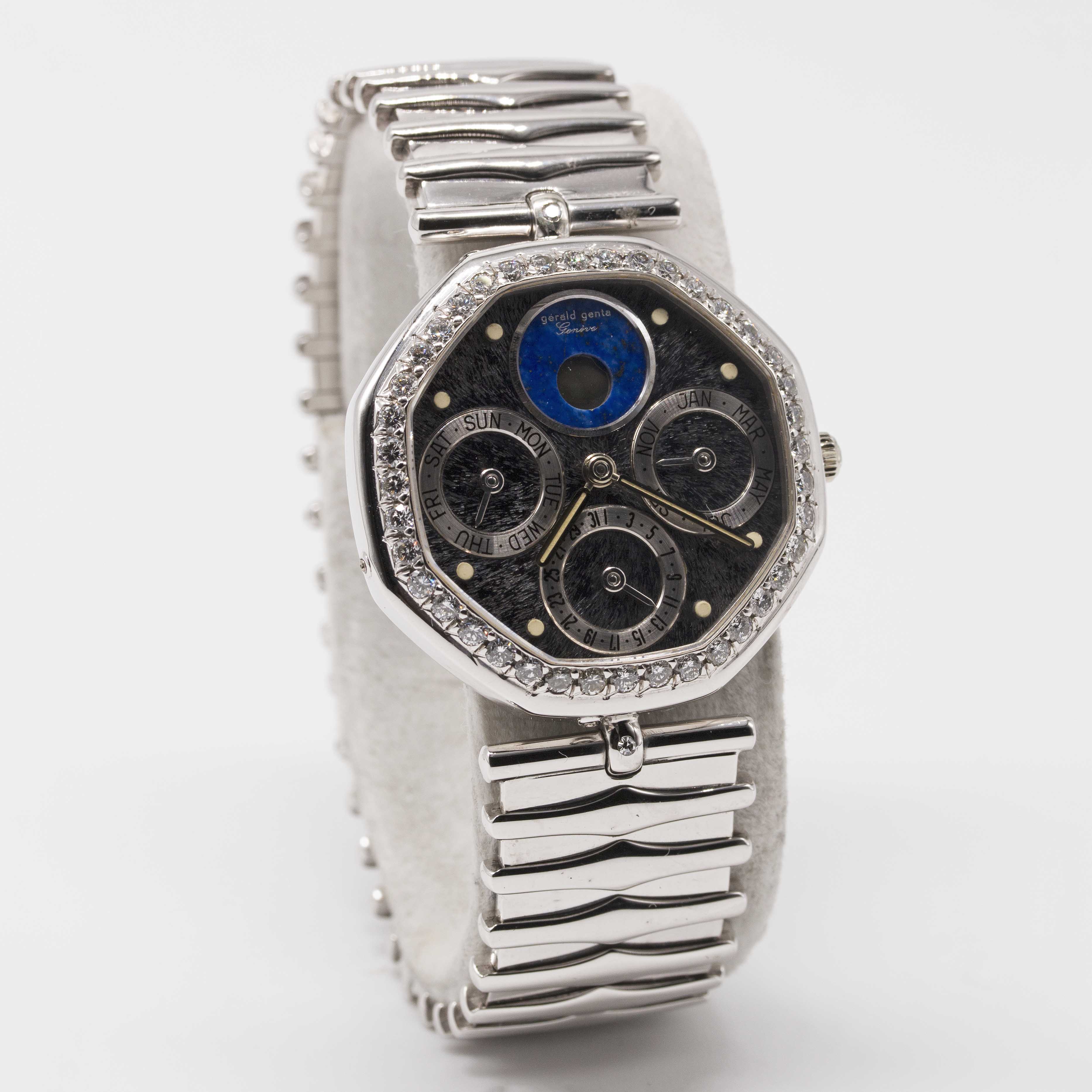 AN 18K SOLID WHITE GOLD & DIAMOND GERALD GENTA TRIPLE CALENDAR MOONPHASE BRACELET WATCH CIRCA - Image 5 of 10