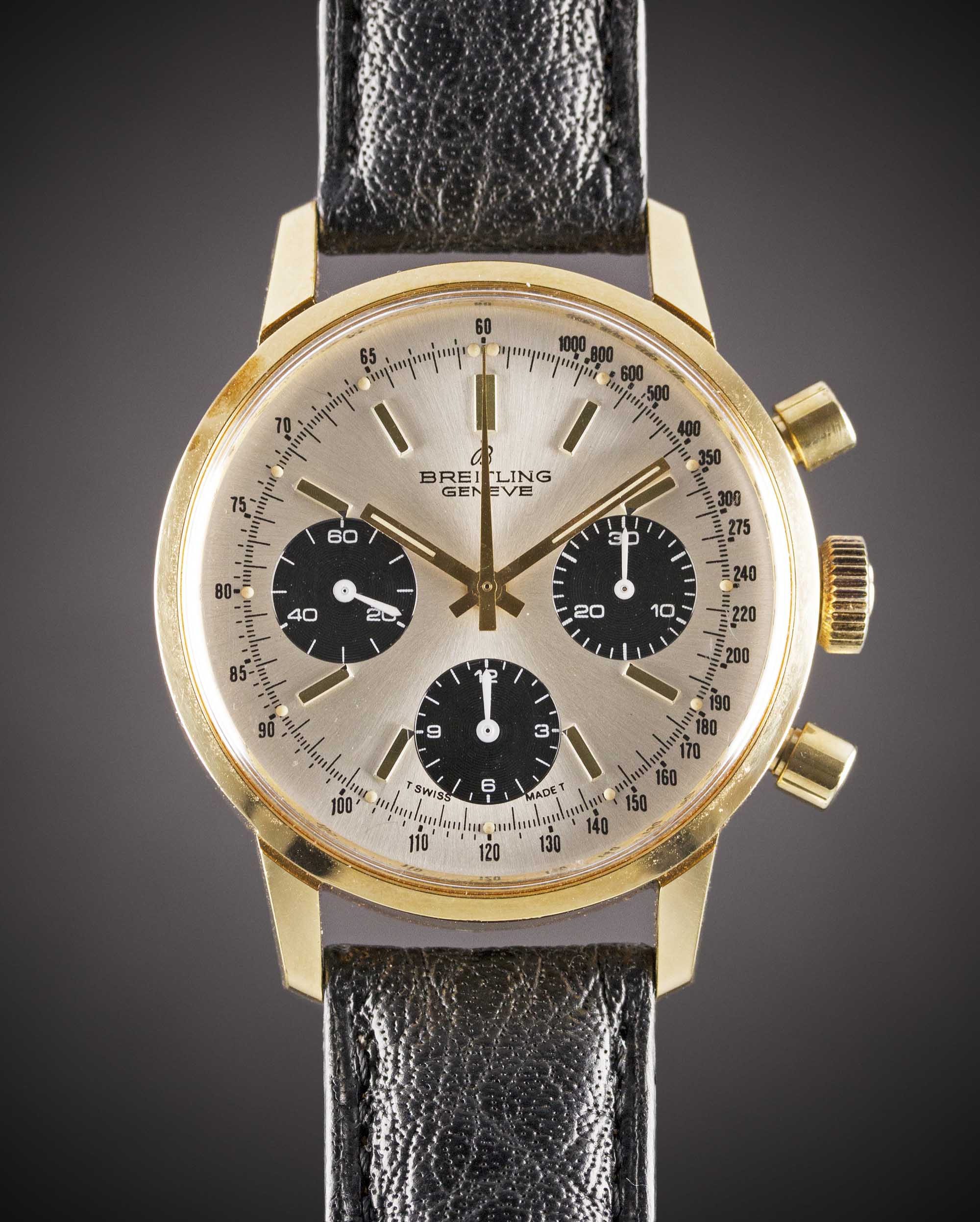 A GENTLEMAN'S GOLD PLATED BREITLING "LONG PLAYING" CHRONOGRAPH WRIST WATCH CIRCA 1973, REF. 815 WITH