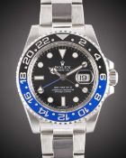 A GENTLEMAN'S STAINLESS STEEL ROLEX OYSTER PERPETUAL DATE GMT MASTER II 