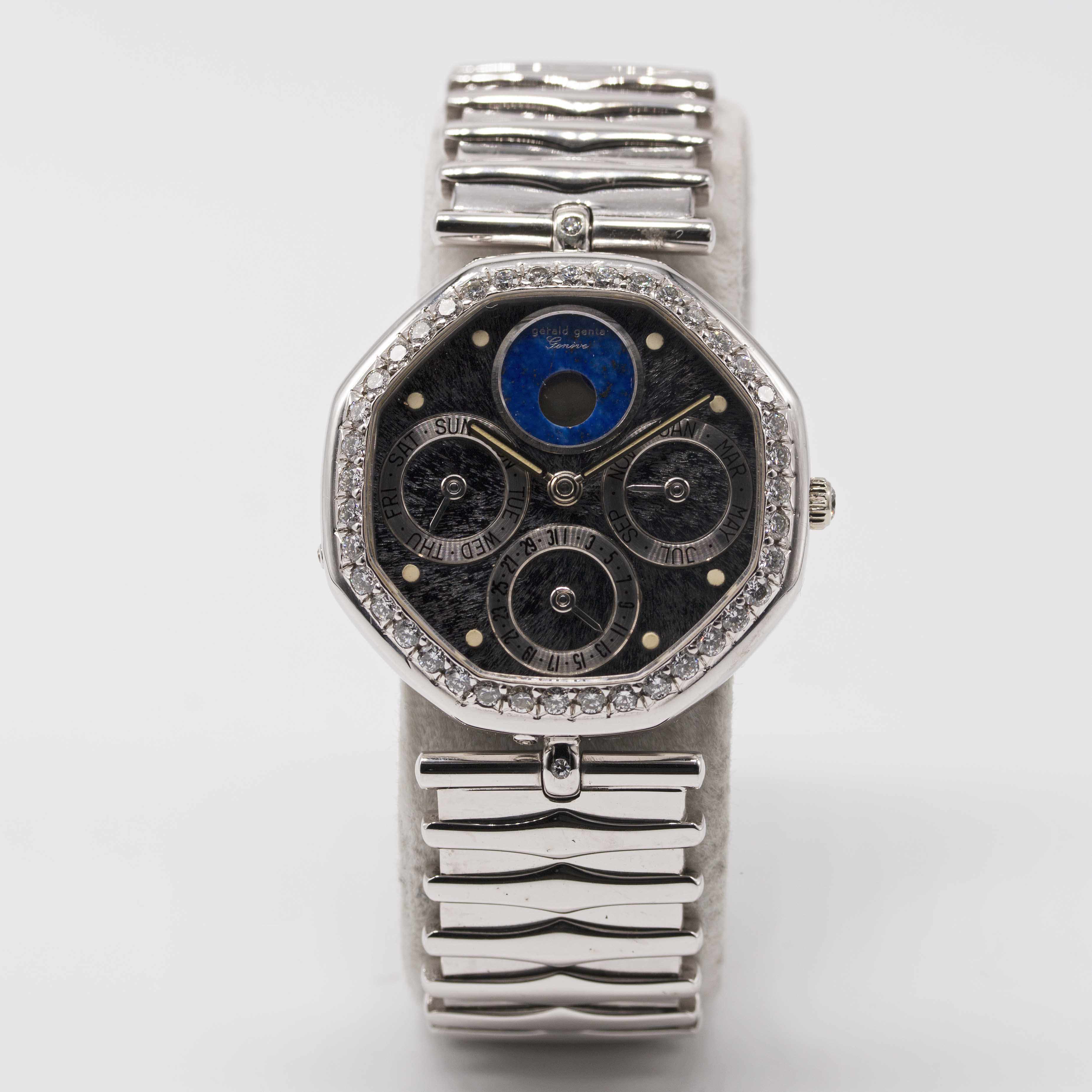 AN 18K SOLID WHITE GOLD & DIAMOND GERALD GENTA TRIPLE CALENDAR MOONPHASE BRACELET WATCH CIRCA - Image 2 of 10