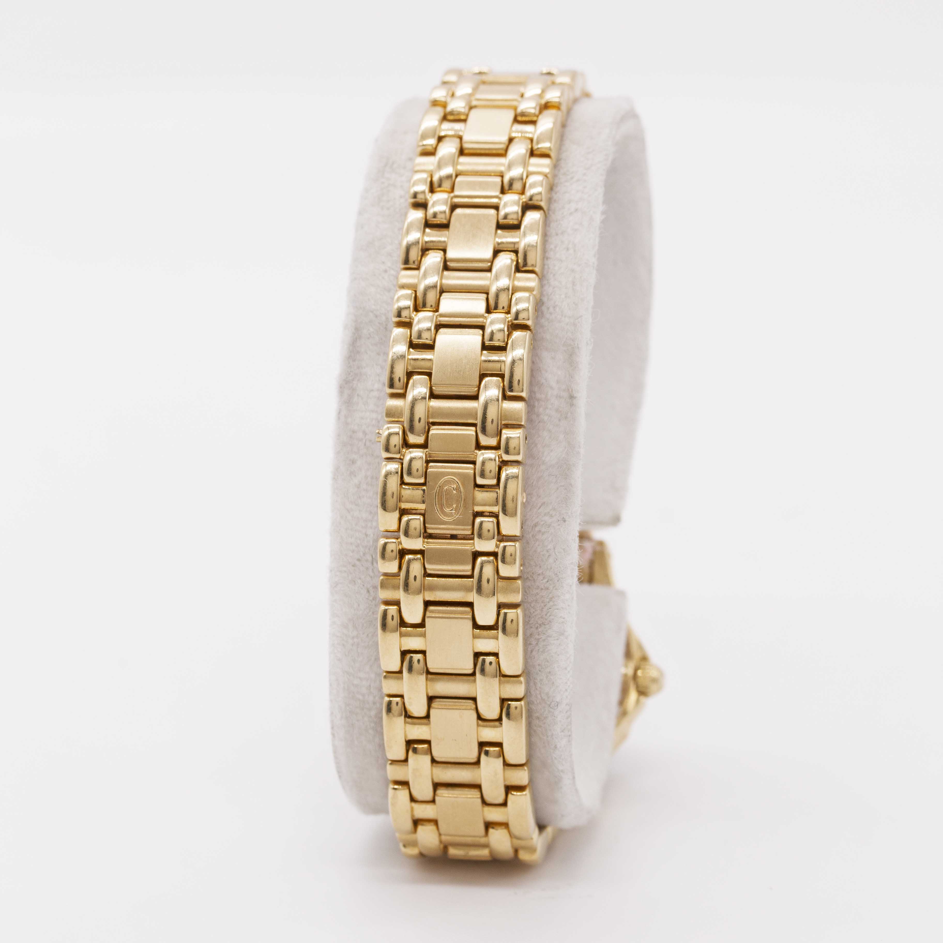 A LADIES 18K SOLID YELLOW GOLD & DIAMOND CONCORD SARATOGA SL BRACELET WATCH CIRCA 1990s, REF. 51- - Image 5 of 9