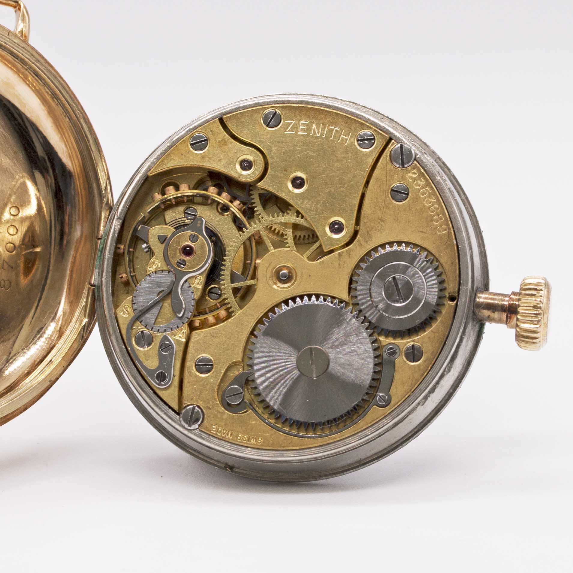 A GENTLEMAN'S 9CT SOLID GOLD ZENITH BIRCH & GAYDON LAND & WATER "OFFICERS" WRIST WATCH CIRCA - Image 7 of 11