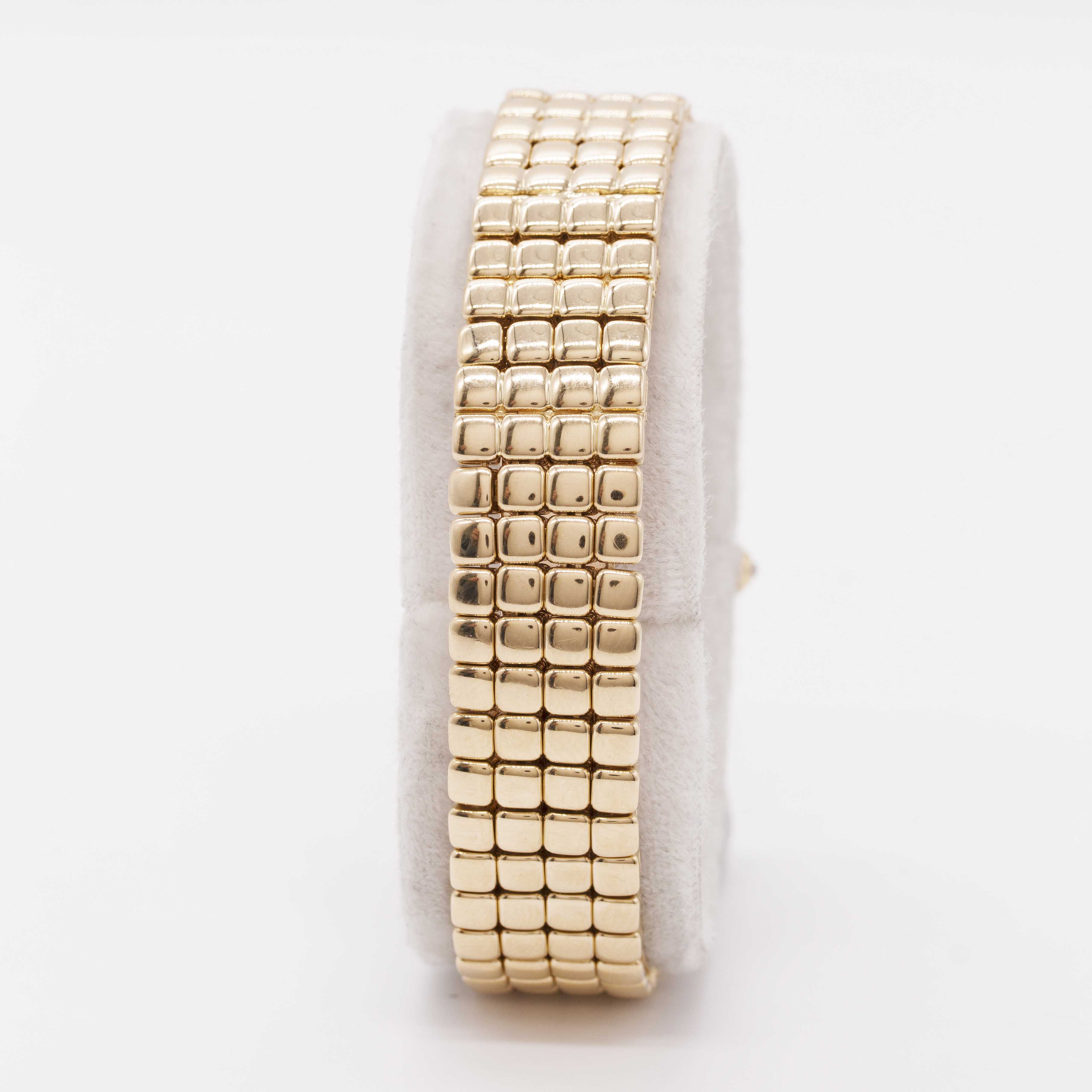 A LADIES 18K SOLID GOLD CARTIER TANK BRACELET WATCH CIRCA 1990s Movement: Quartz, signed Cartier. - Image 5 of 9