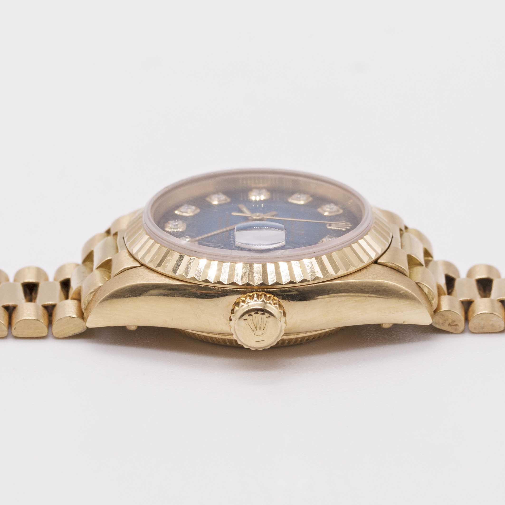 A LADIES 18K SOLID GOLD ROLEX OYSTER PERPETUAL DATEJUST BRACELET WATCH CIRCA 1985, REF. 69178 WITH - Image 8 of 10