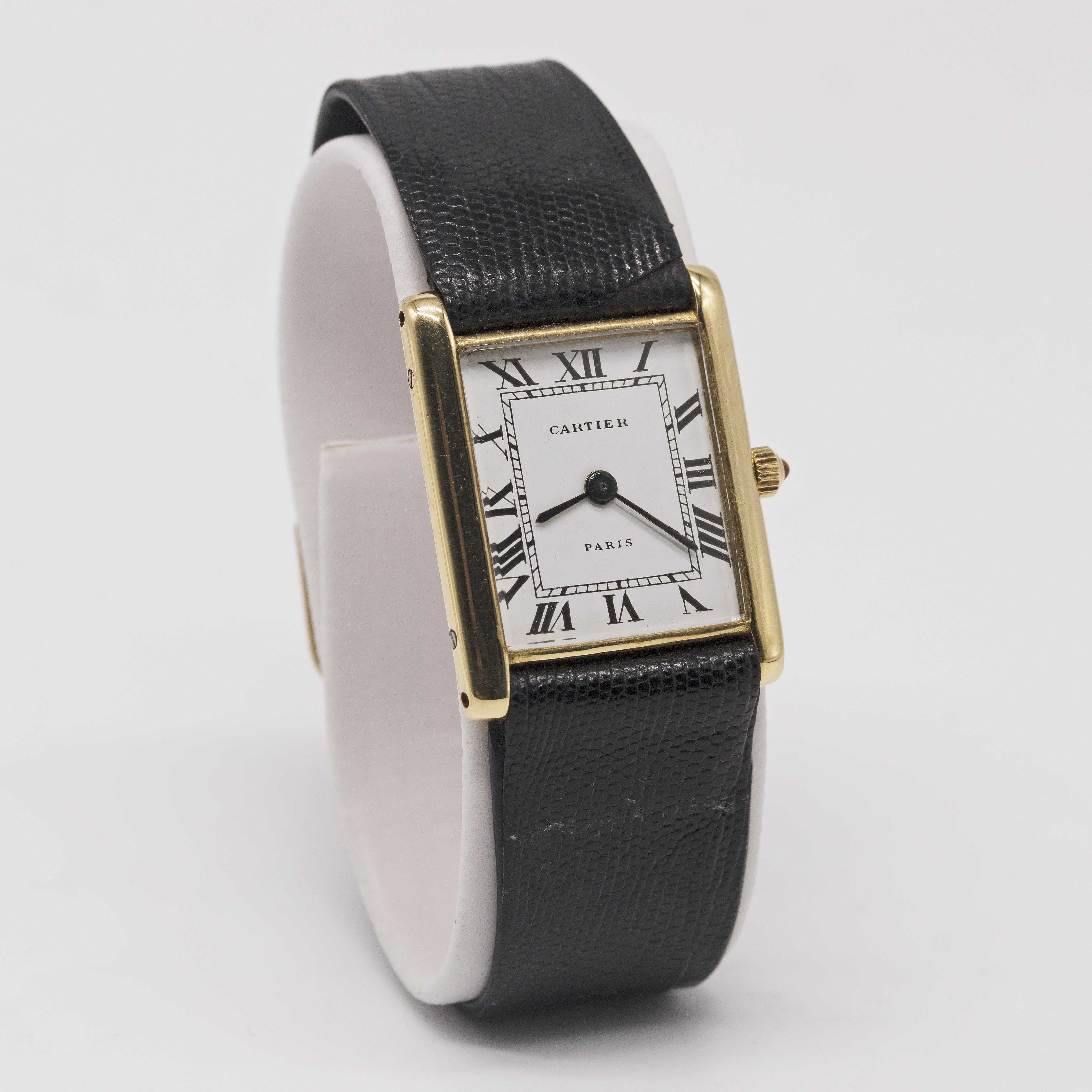 A GENTLEMAN'S SIZE 18K SOLID GOLD CARTIER PARIS TANK WRIST WATCH CIRCA 1980s Movement: 17J, manual - Image 4 of 8