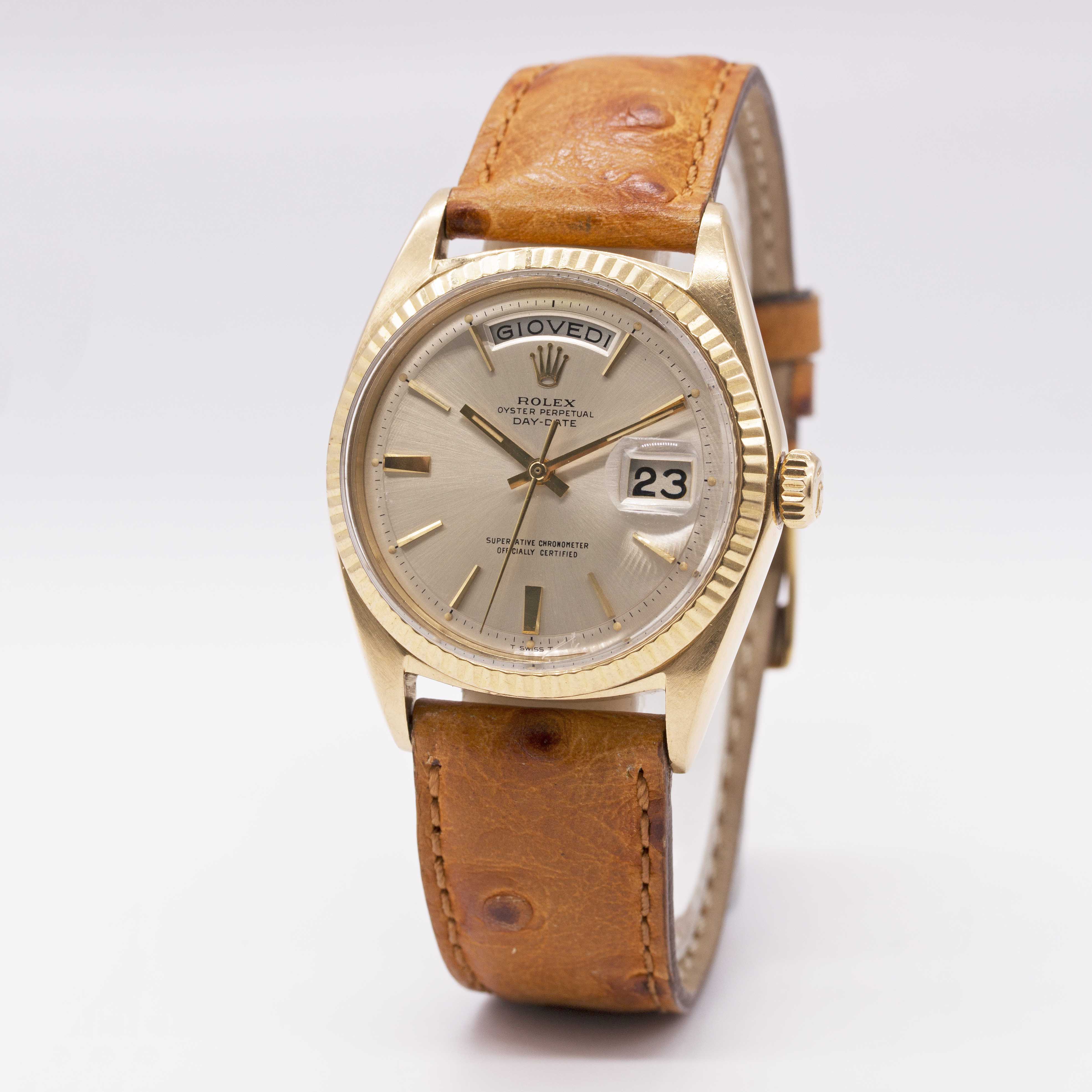 A GENTLEMAN'S 18K SOLID YELLOW GOLD ROLEX OYSTER PERPETUAL DAY DATE WRIST WATCH CIRCA 1963, REF. - Image 3 of 8
