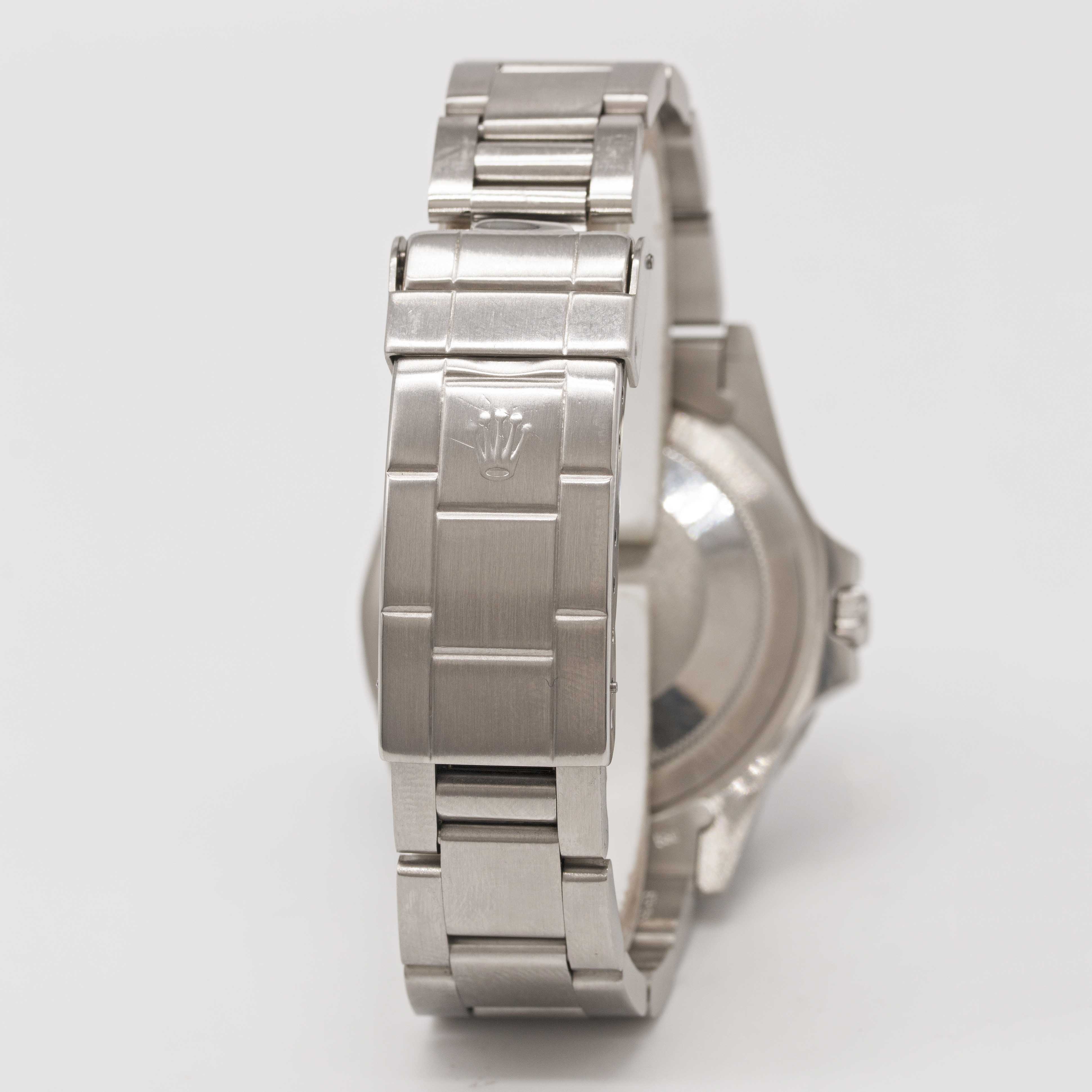 A GENTLEMAN'S STAINLESS STEEL ROLEX OYSTER PERPETUAL GMT MASTER BRACELET WATCH CIRCA 1978, REF. 1675 - Image 5 of 7