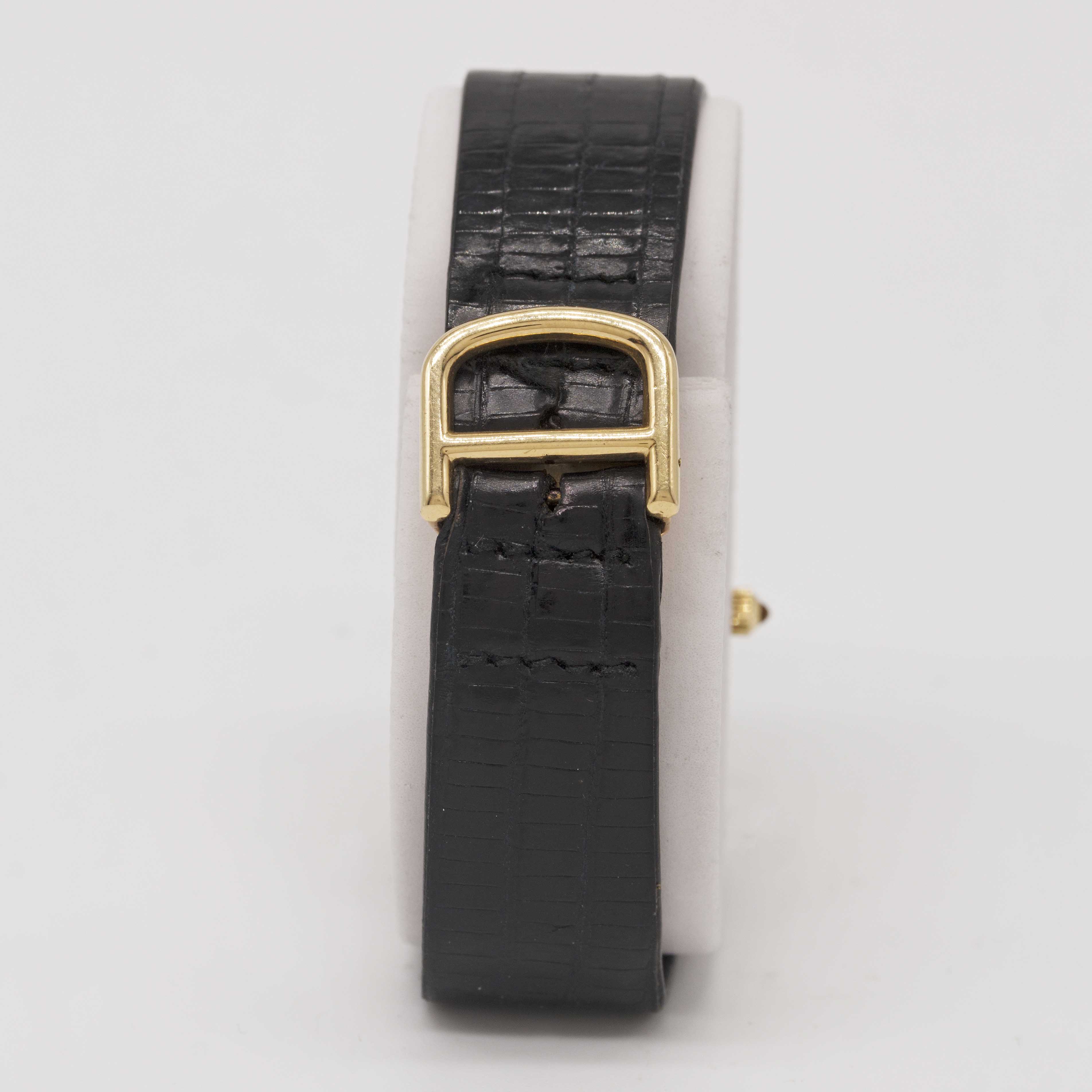 A GENTLEMAN'S SIZE 18K SOLID GOLD CARTIER PARIS TANK WRIST WATCH CIRCA 1980s Movement: 17J, manual - Image 5 of 8