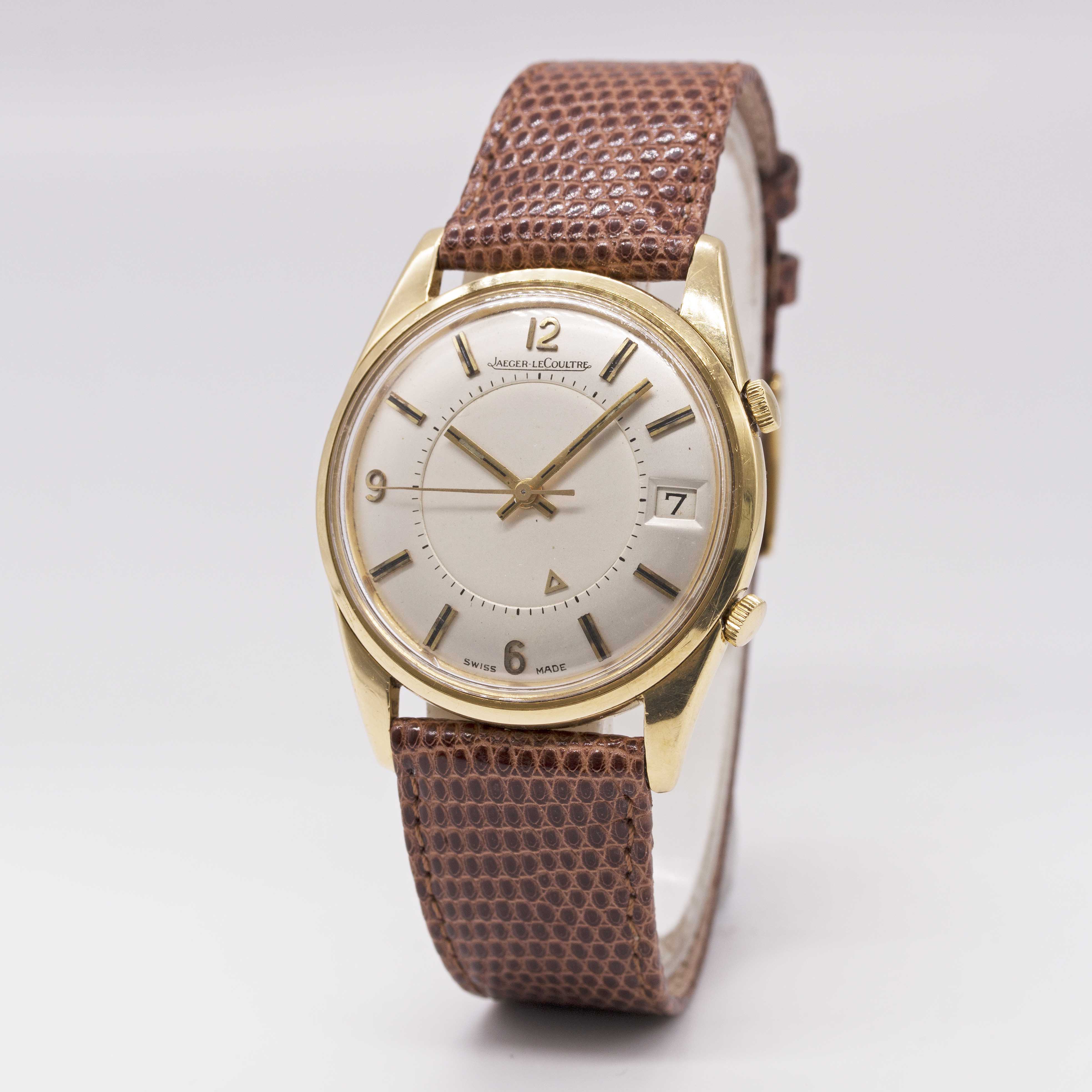 A GENTLEMAN'S 18K SOLID GOLD JAEGER LECOULTRE MEMOVOX ALARM WRIST WATCH CIRCA 1960s, REF. E11005 - Image 3 of 8