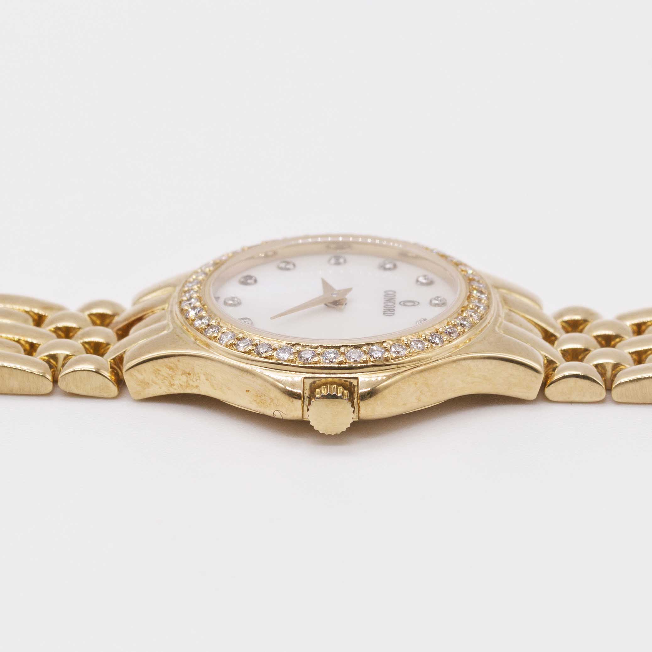 A LADIES 18K SOLID YELLOW GOLD & DIAMOND CONCORD BRACELET WATCH CIRCA 1990s, WITH ORIGINAL DIAMOND - Image 8 of 10