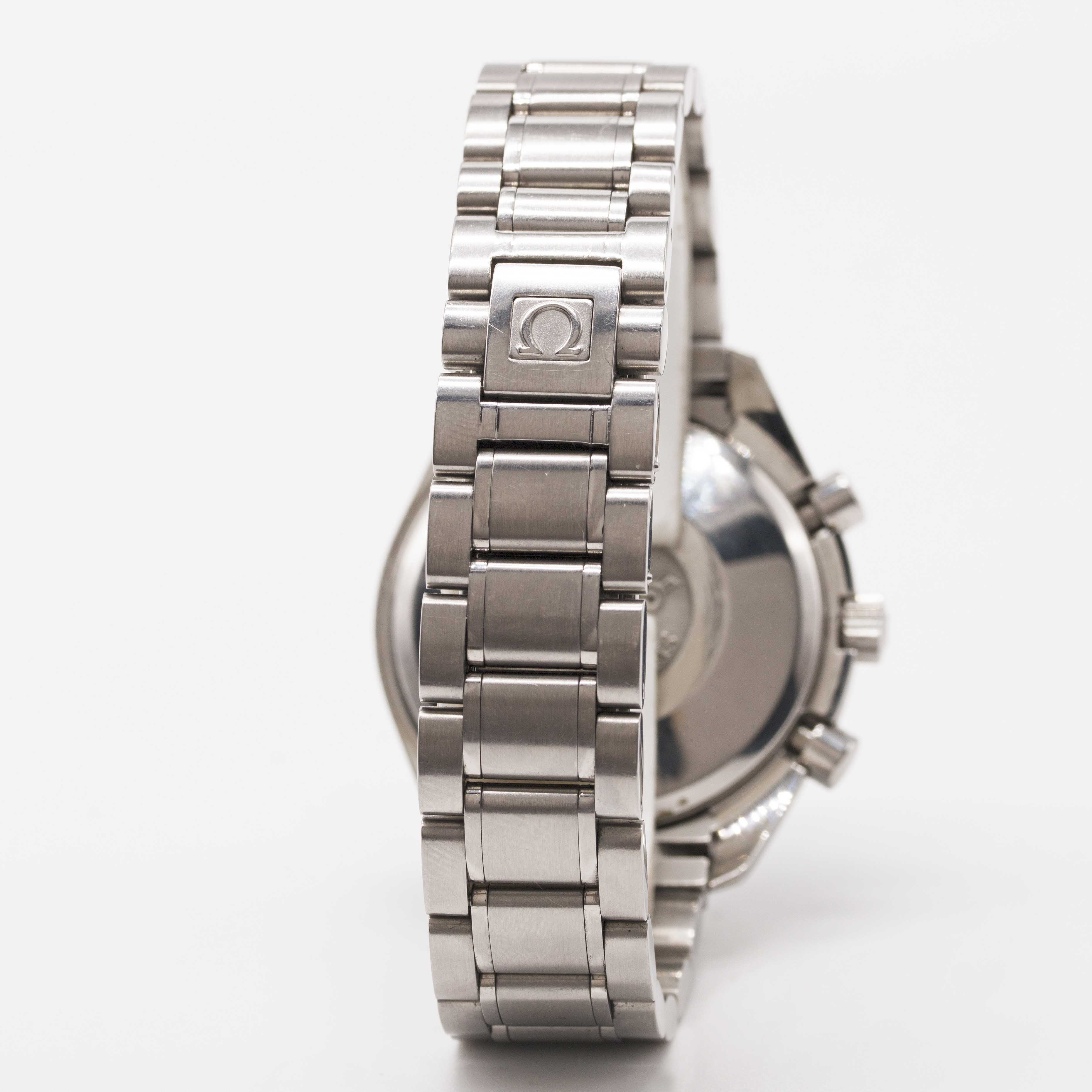 A GENTLEMAN'S STAINLESS STEEL OMEGA SPEEDMASTER "MK 40" TRIPLE CALENDAR AUTOMATIC CHRONOGRAPH - Image 5 of 8