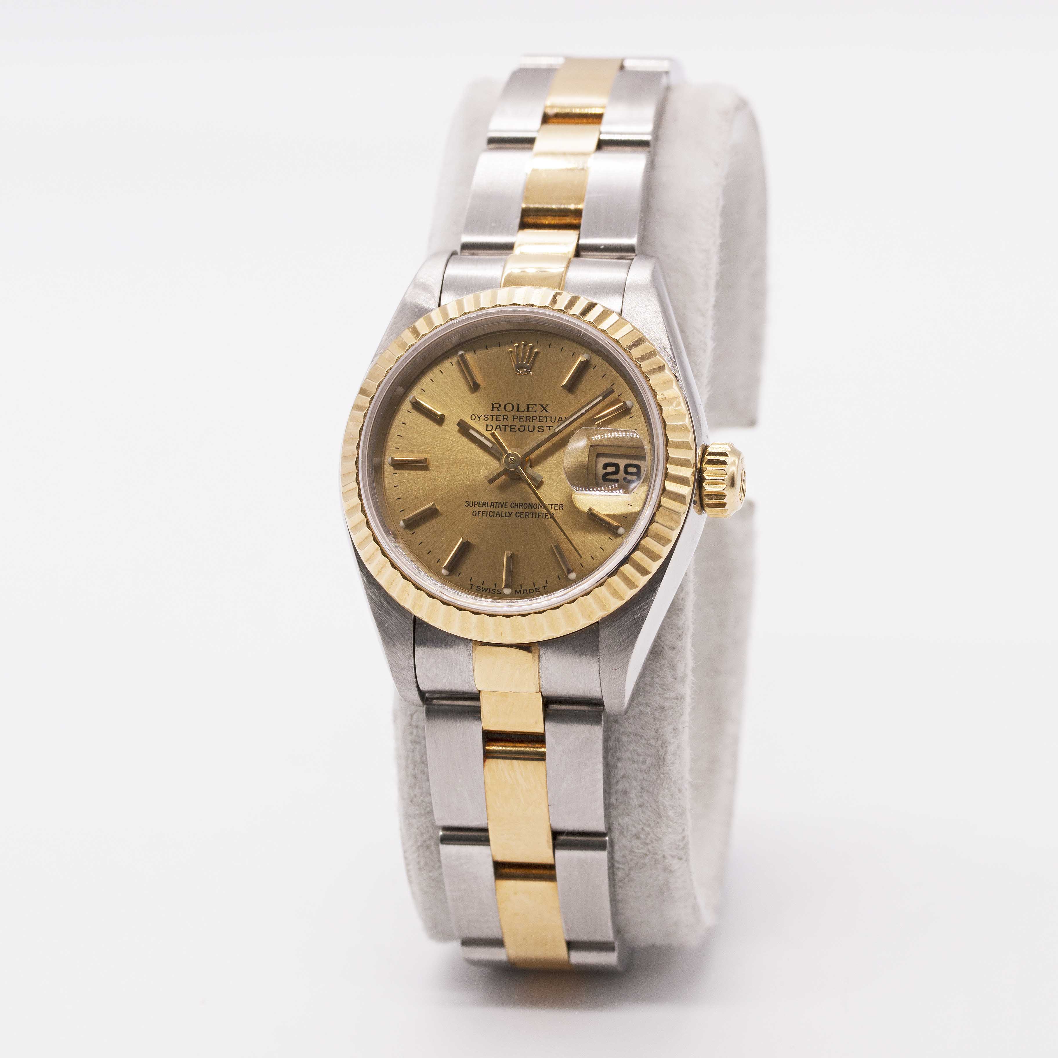 A LADIES STEEL & GOLD ROLEX OYSTER PERPETUAL DATEJUST BRACELET WATCH DATED 1998, REF. 69173 WITH - Image 3 of 8