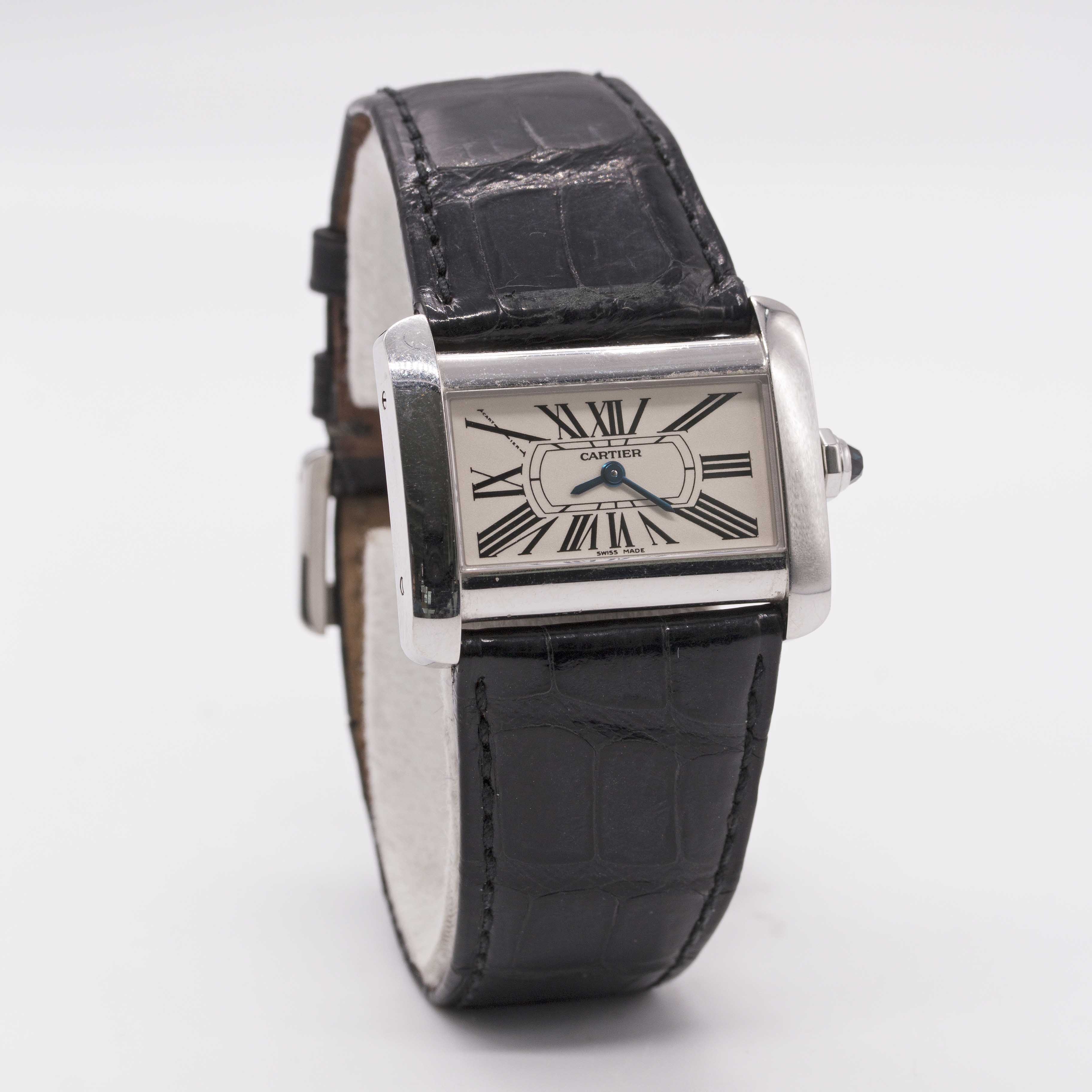 A LADIES STAINLESS STEEL CARTIER TANK DIVAN WRIST WATCH CIRCA 2005, REF. 2599 Movement: Quartz, - Image 4 of 8