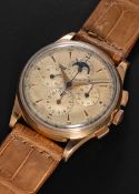 A RARE GENTLEMAN'S LARGE SIZE 18K SOLID ROSE GOLD UNIVERSAL GENEVE TRI COMPAX MOONPHASE TRIPLE