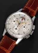 A RARE GENTLEMAN'S STAINLESS STEEL UNIVERSAL GENEVE TRI COMPAX MOONPHASE TRIPLE CALENDAR CHRONOGRAPH